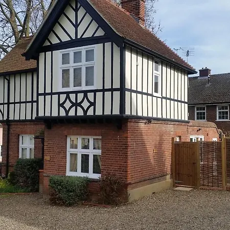 Old School Apartment 2 Ground Floor Bury St. Edmunds Exterior photo